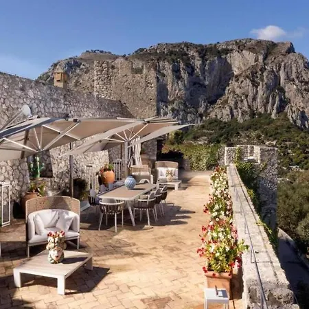 Castello Di Poseidone Capri